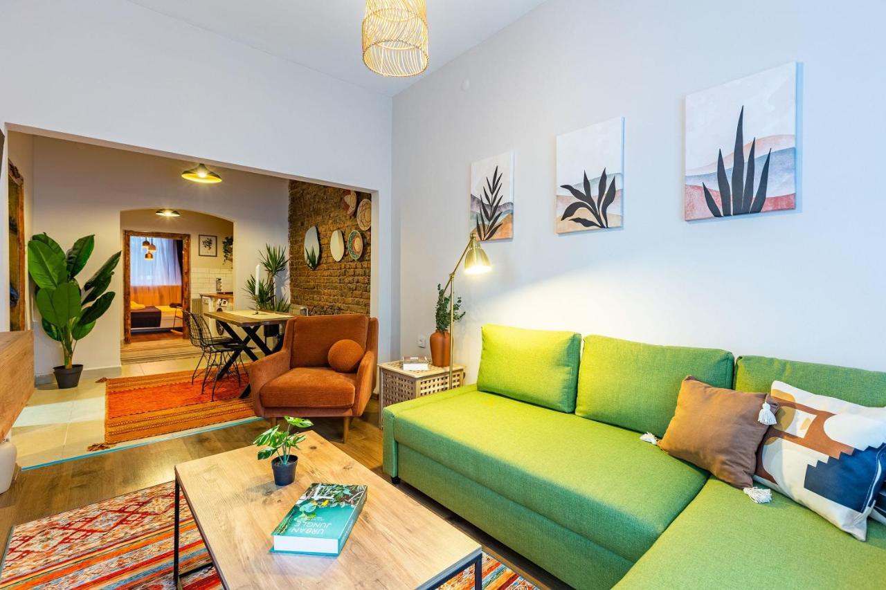 Central And Stylish Flat Near Istiklal Street Daire *